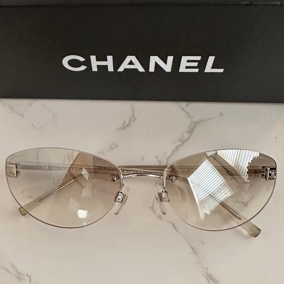 CHANEL Chic Gradient Sunglasses 4069 Vintage - Picture 2 of 16
